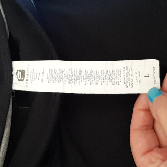 Fabletics Capris - Picture 4 of 4